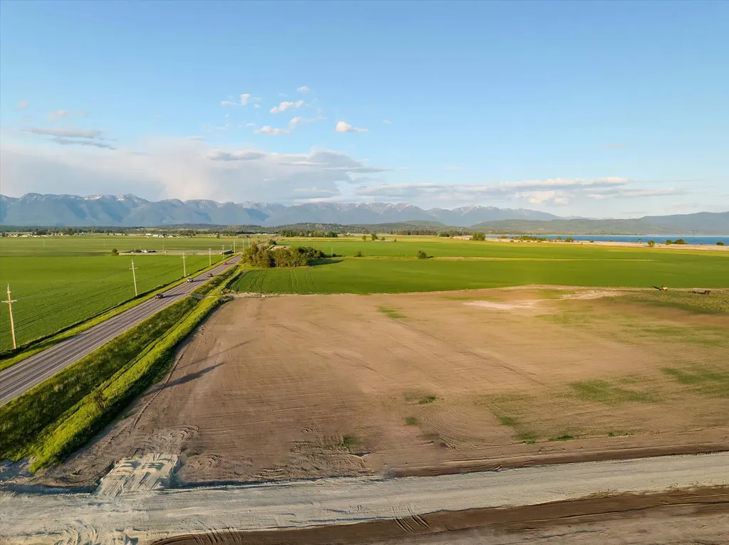 936 Mount Highway 82 Somers MT 59932