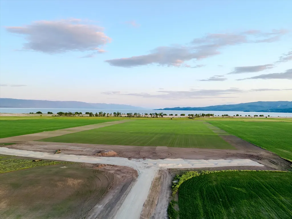 936 Mount Highway 82 Somers MT 59932