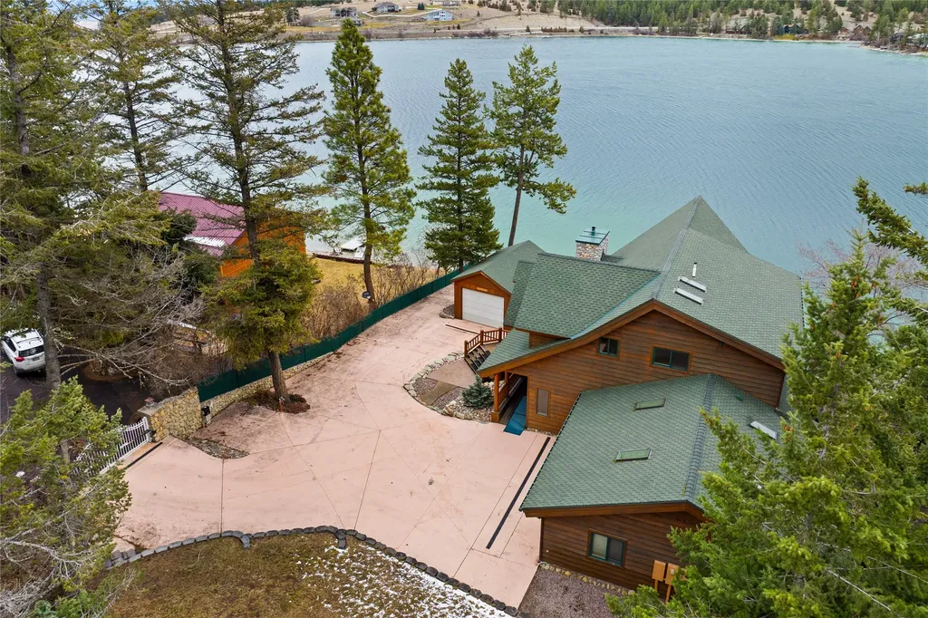 522 N Foys Lake Drive Kalispell MT 59901
