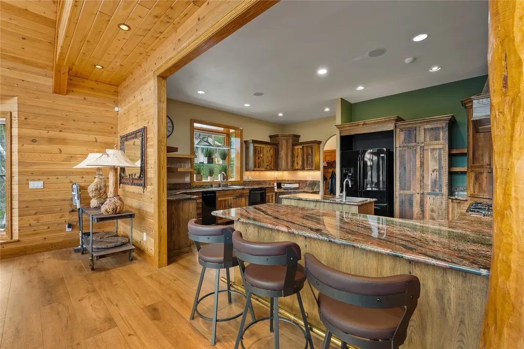 522 N Foys Lake Drive Kalispell MT 59901