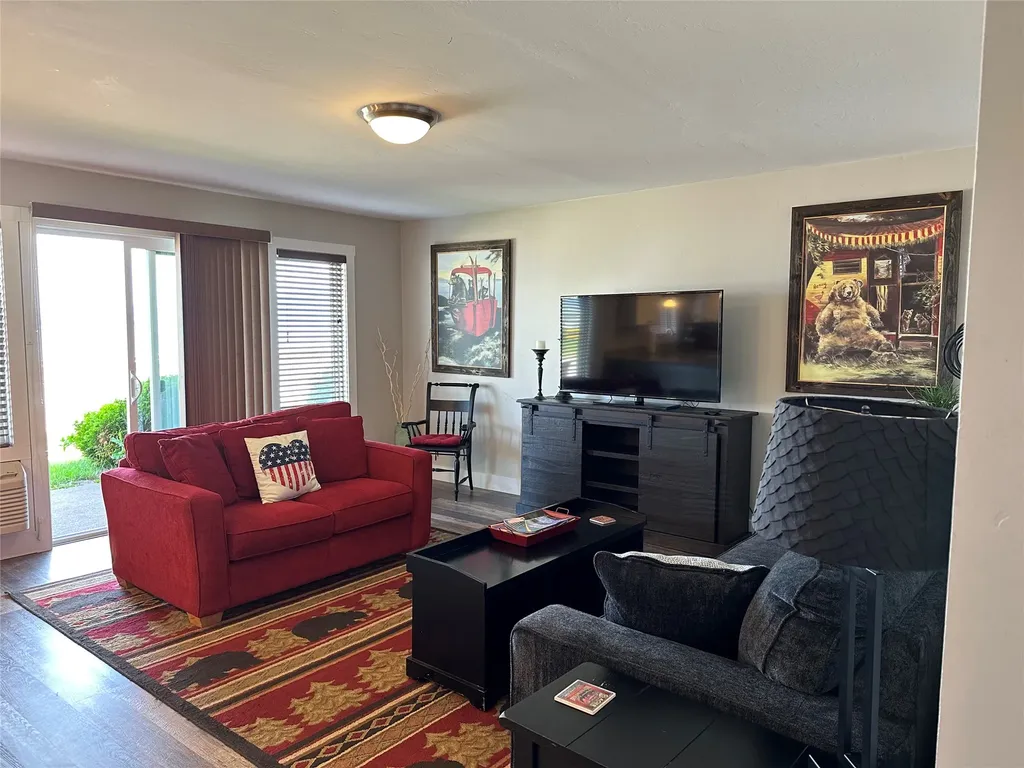 102 Kootenai Avenue Polson MT 59860