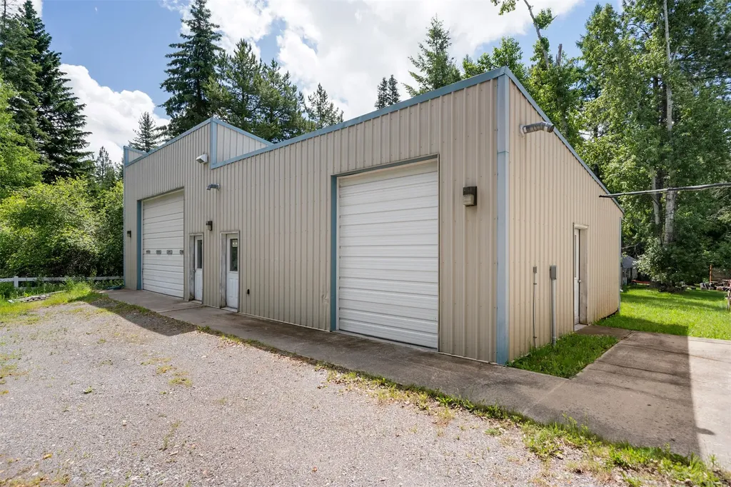 31566 S Ferndale Drive Bigfork MT 59911