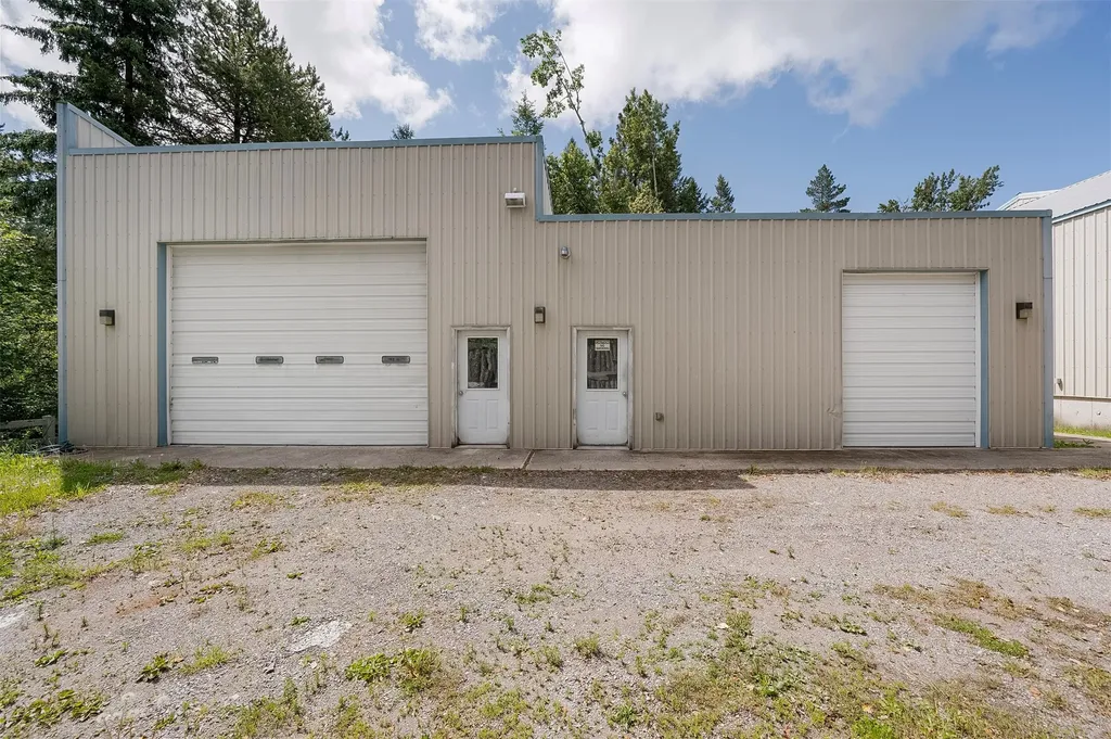 31566 S Ferndale Drive Bigfork MT 59911