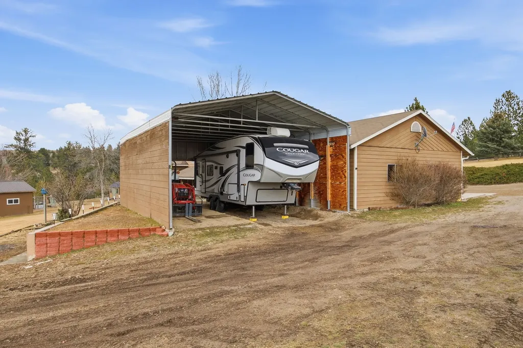 849 Hidden Valley Road S Stevensville MT 59870