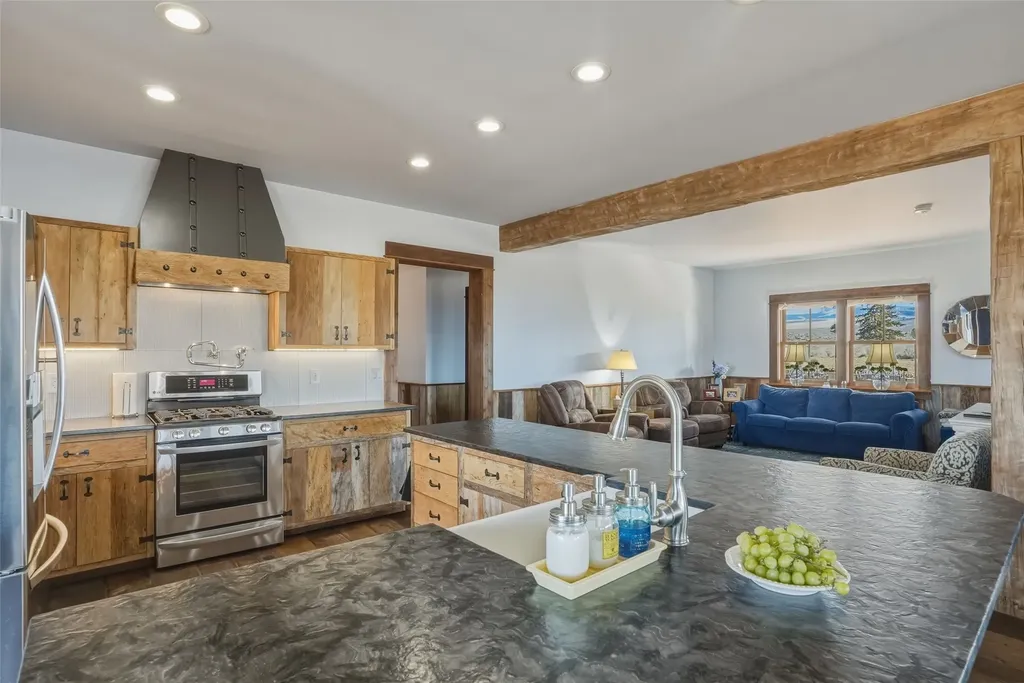 1076 Home Stretch Drive Stevensville MT 59870