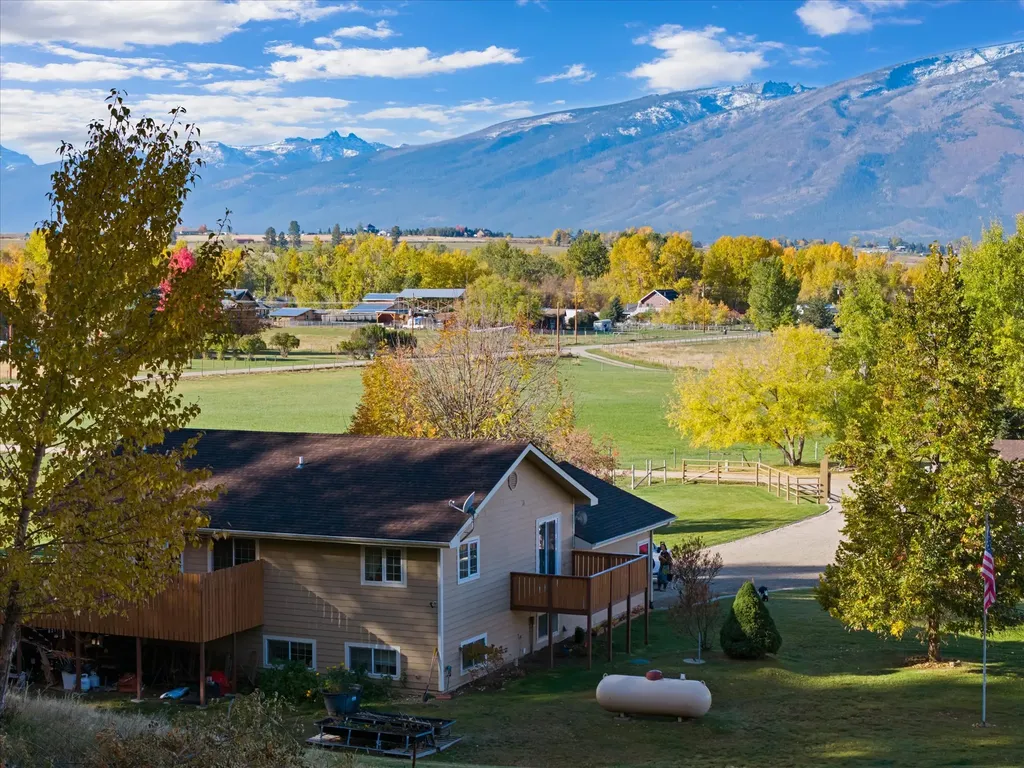 786 Ropin Horse Lane Hamilton MT 59840