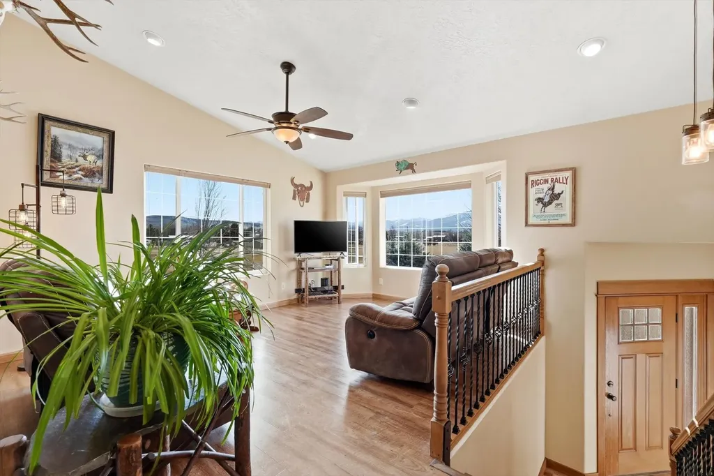 786 Ropin Horse Lane Hamilton MT 59840