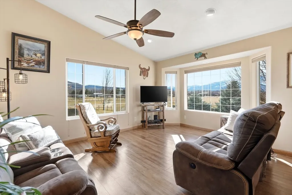 786 Ropin Horse Lane Hamilton MT 59840
