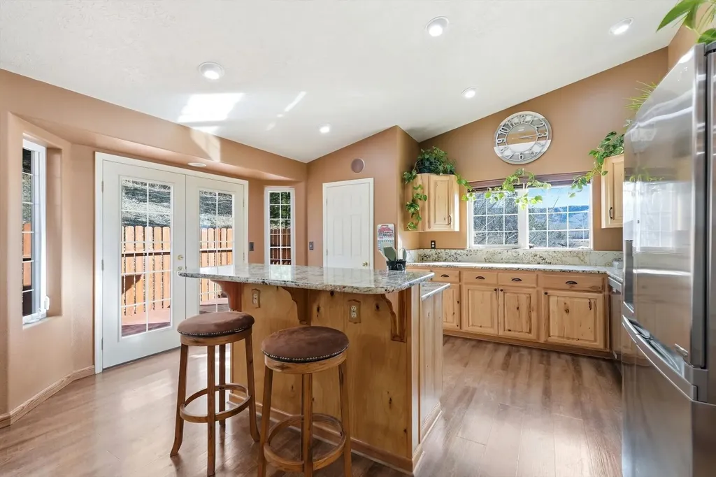786 Ropin Horse Lane Hamilton MT 59840