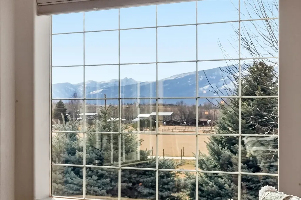 786 Ropin Horse Lane Hamilton MT 59840