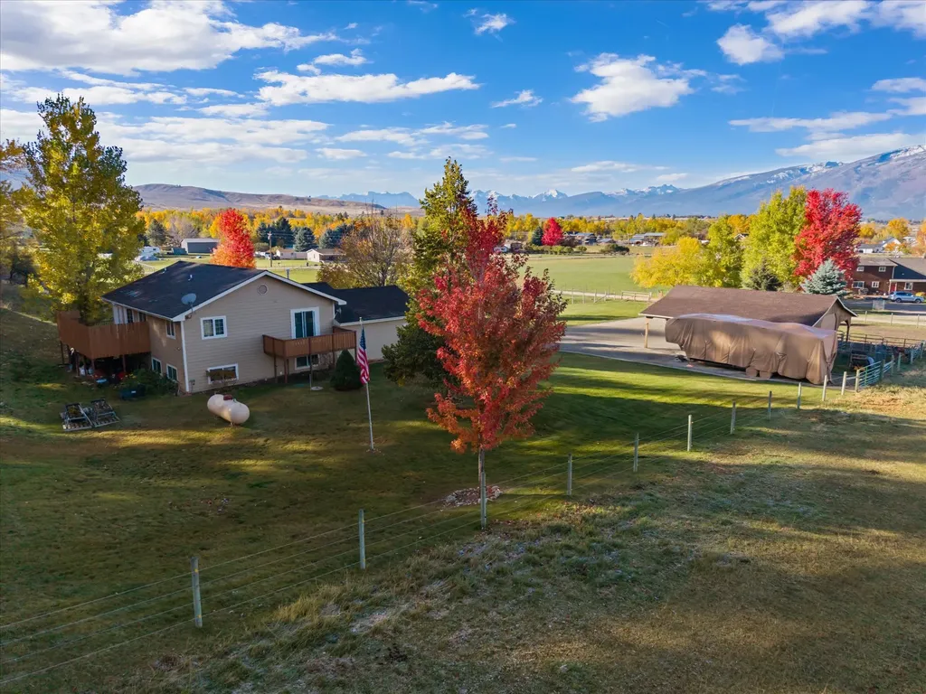 786 Ropin Horse Lane Hamilton MT 59840