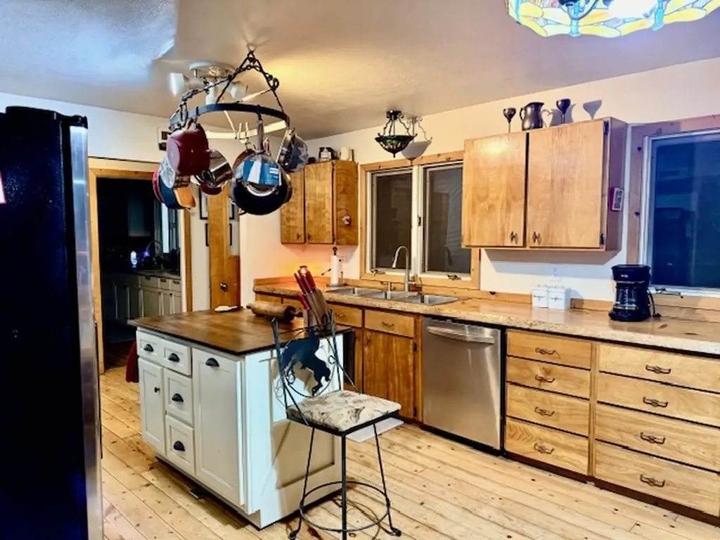 165 Big Lous Lane Condon MT 59826