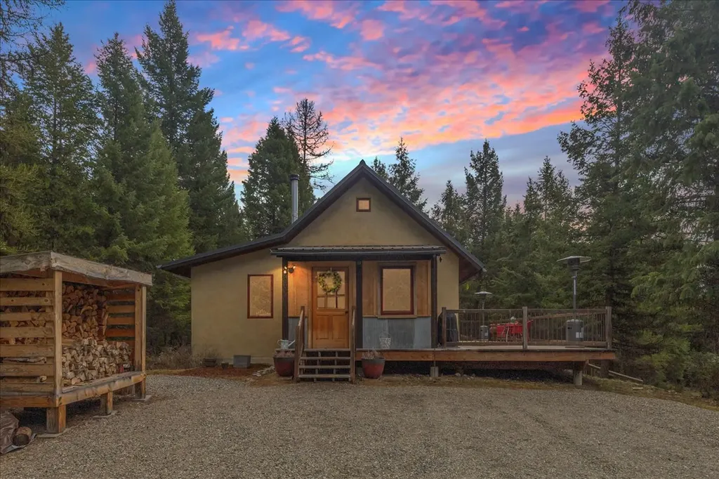 245 Doxie Lane Eureka MT 59917