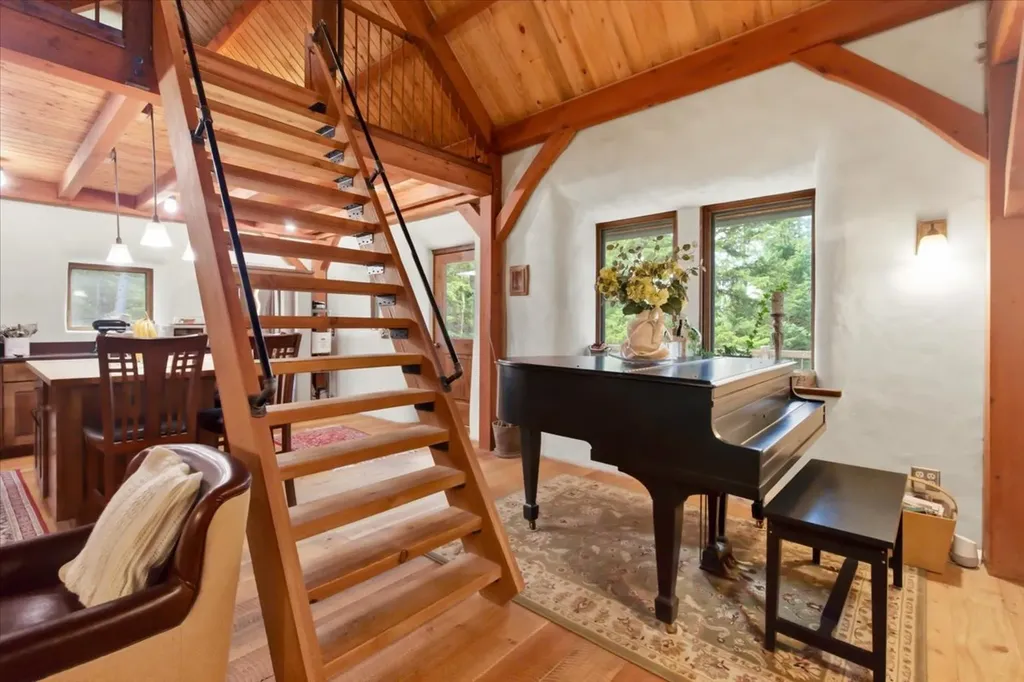 245 Doxie Lane Eureka MT 59917