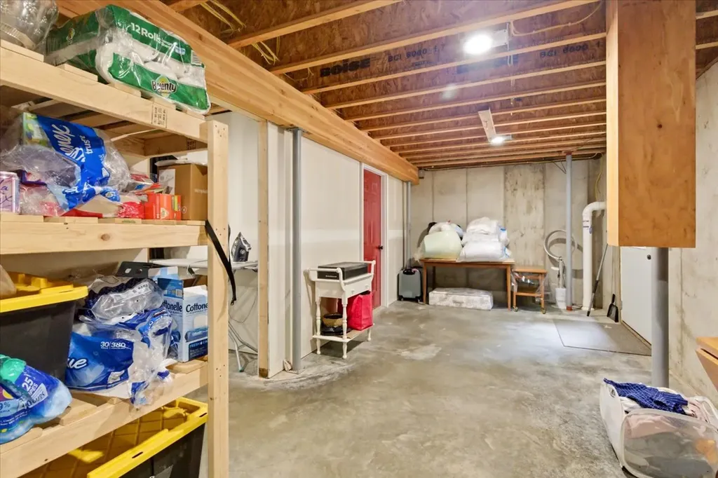 245 Doxie Lane Eureka MT 59917