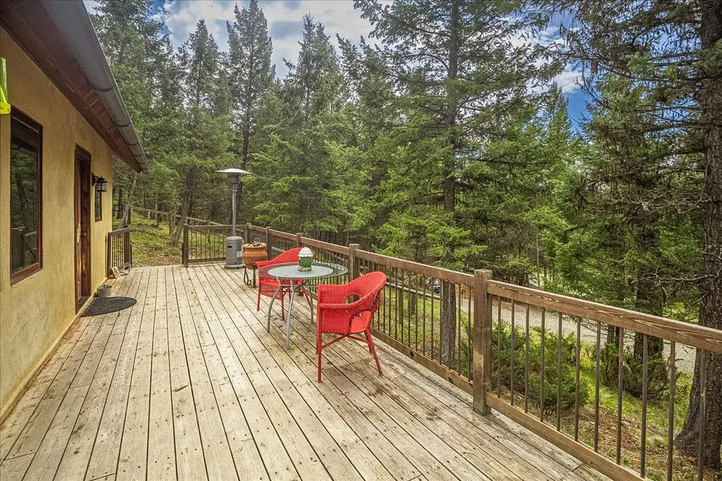 245 Doxie Lane Eureka MT 59917