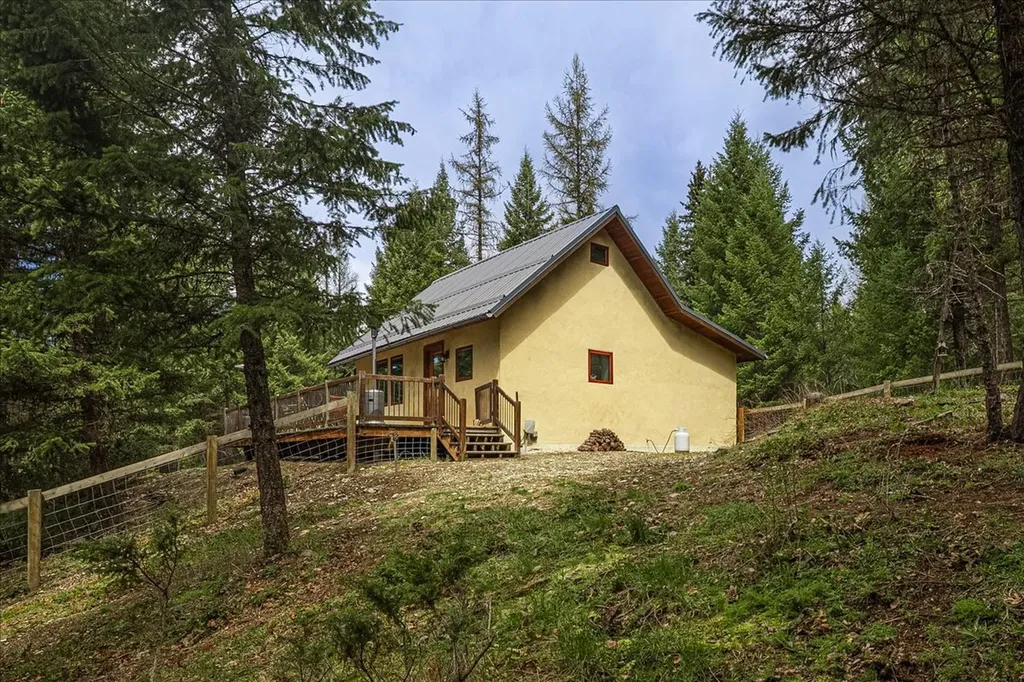 245 Doxie Lane Eureka MT 59917