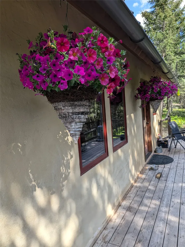 245 Doxie Lane Eureka MT 59917