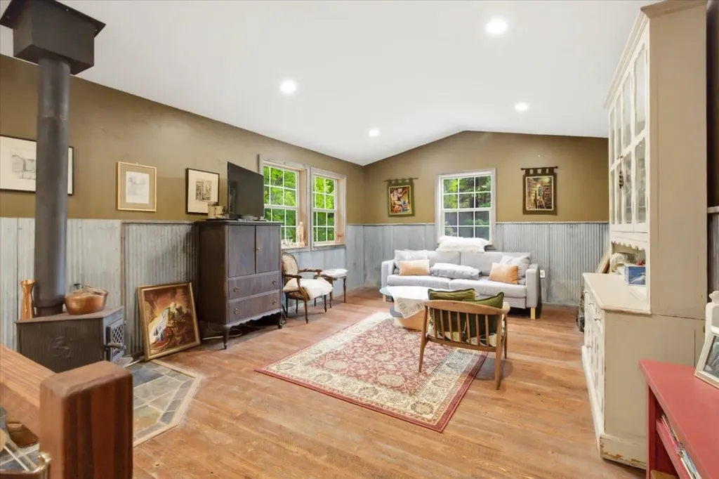 245 Doxie Lane Eureka MT 59917