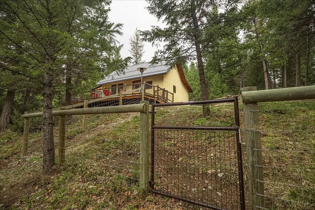 245 Doxie Lane Eureka MT 59917