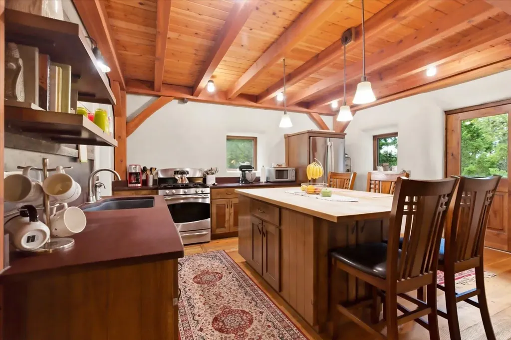 245 Doxie Lane Eureka MT 59917