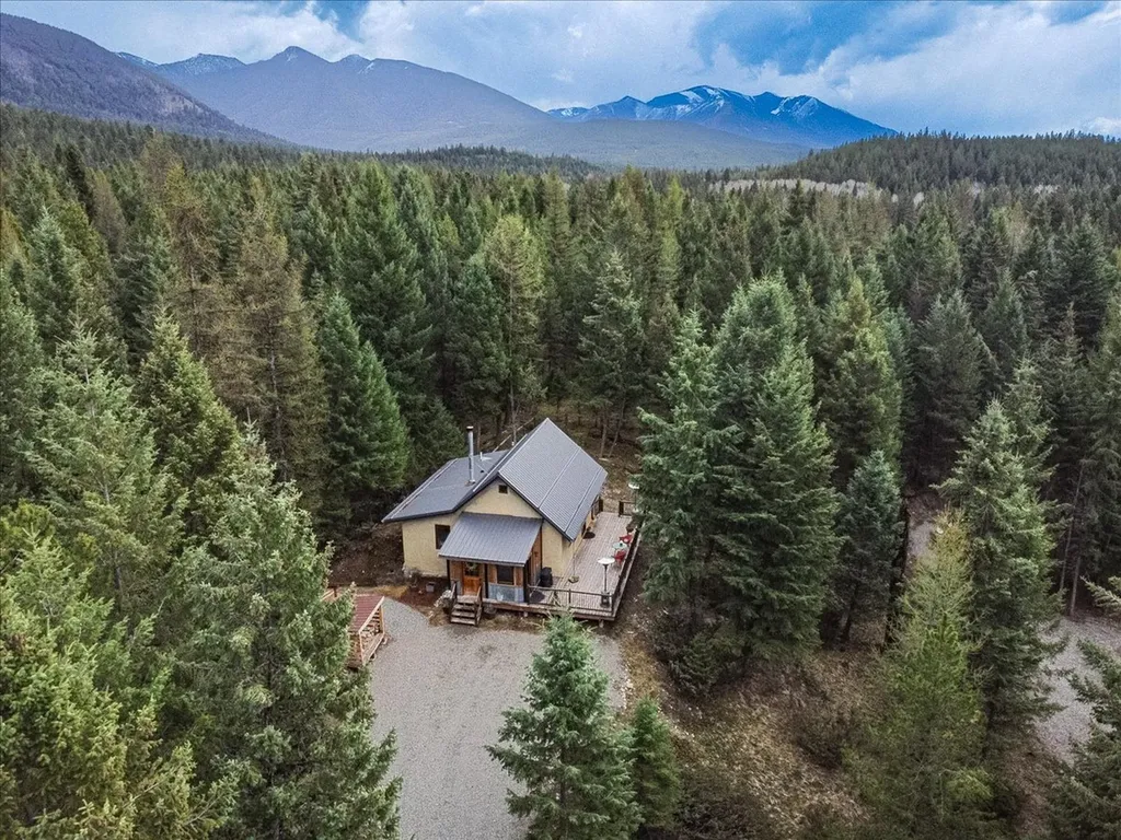245 Doxie Lane Eureka MT 59917