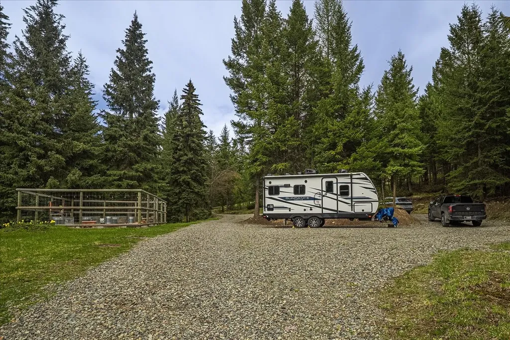 245 Doxie Lane Eureka MT 59917