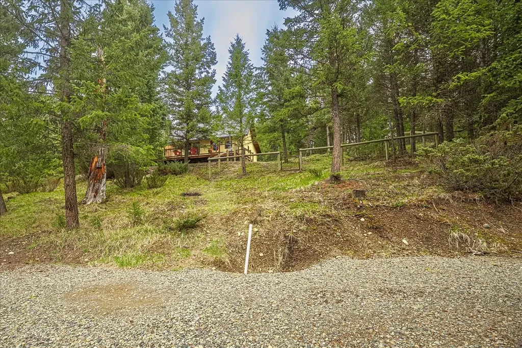 245 Doxie Lane Eureka MT 59917