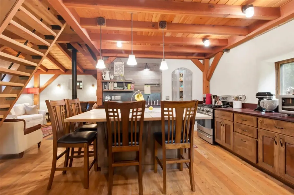 245 Doxie Lane Eureka MT 59917