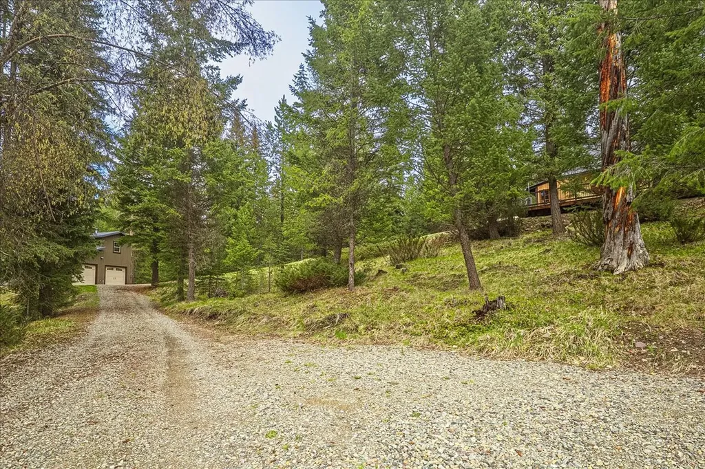 245 Doxie Lane Eureka MT 59917
