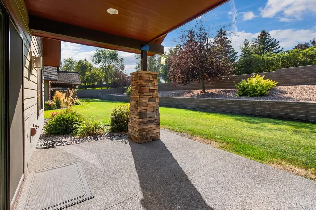 157 Meadow Vista Loop Kalispell MT 59901