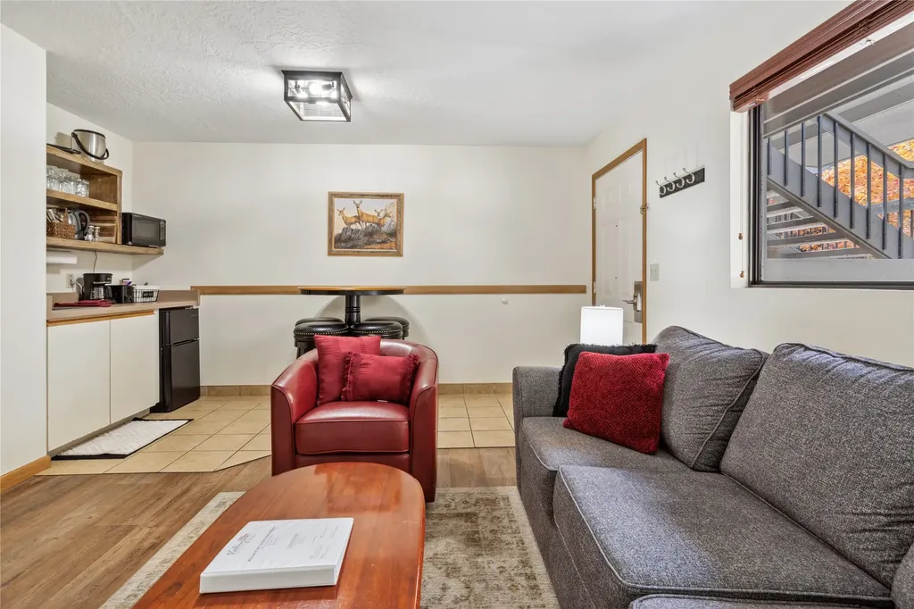 180 Vista Lane Bigfork MT 59911