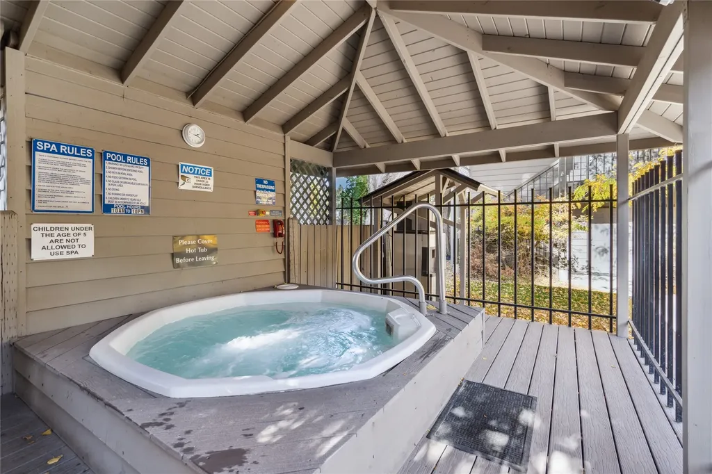 180 Vista Lane Bigfork MT 59911