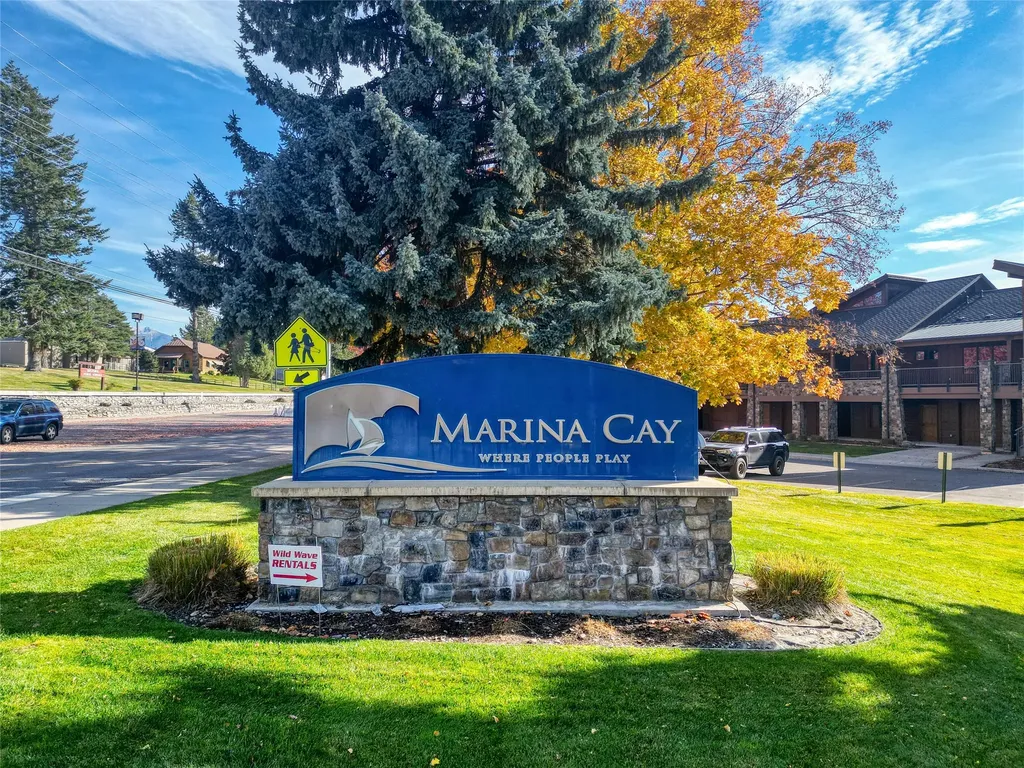 180 Vista Lane Bigfork MT 59911
