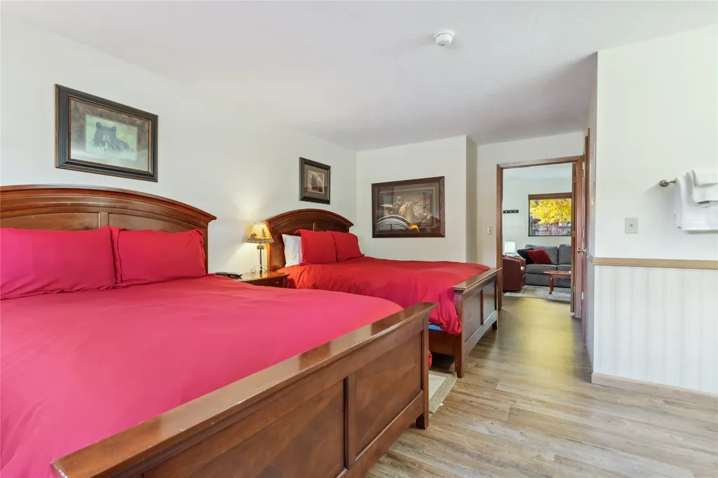 180 Vista Lane Bigfork MT 59911