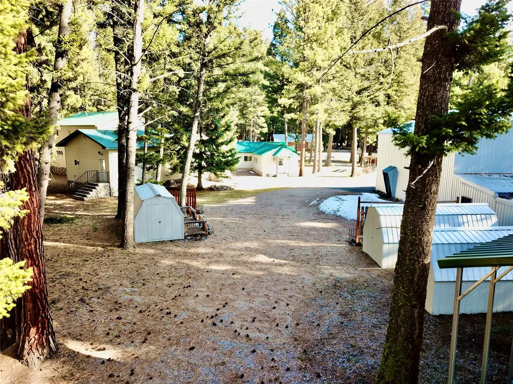 208 4th Avenue Lincoln MT 59639