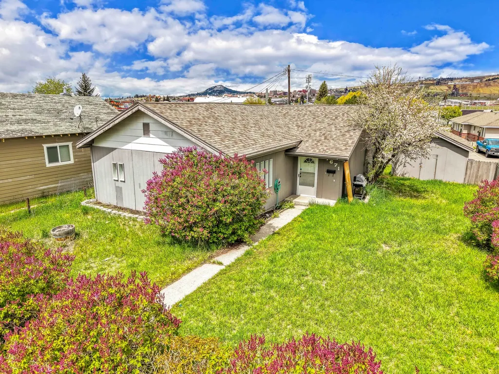 1671 Grand Avenue Butte MT 59701