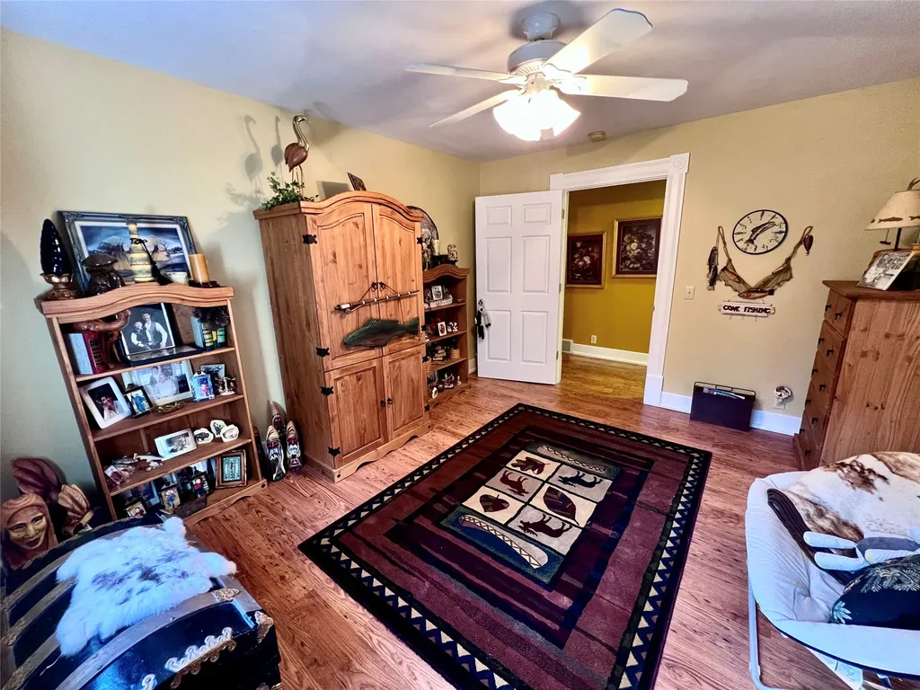 208 4th Avenue Lincoln MT 59639