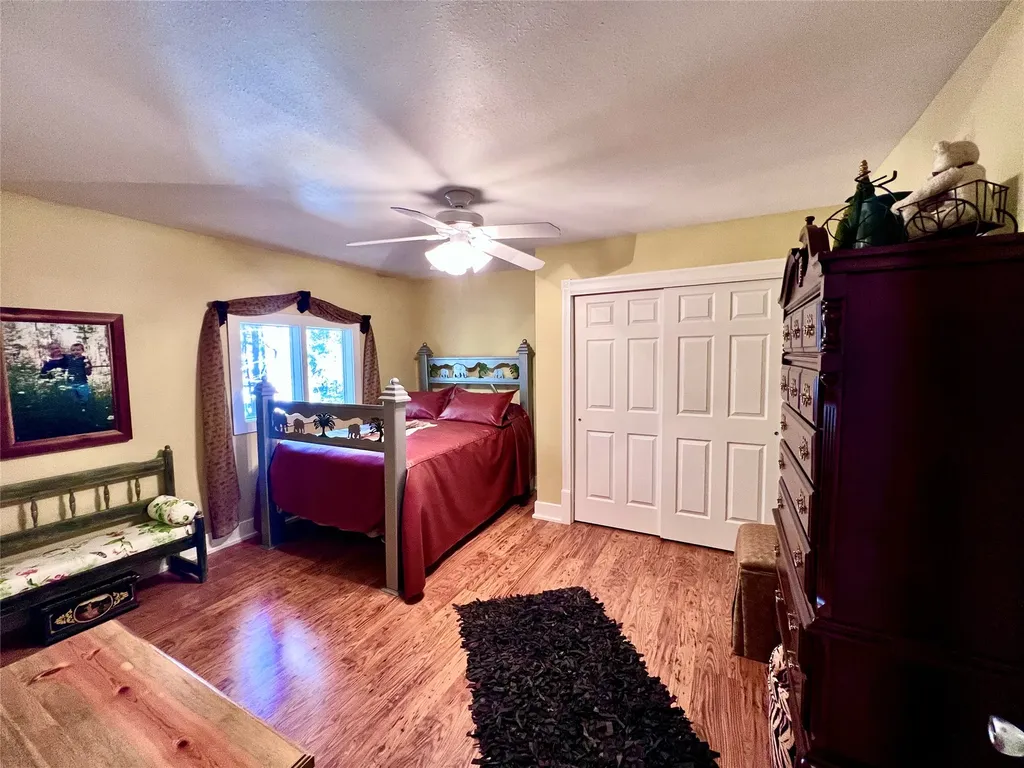 208 4th Avenue Lincoln MT 59639