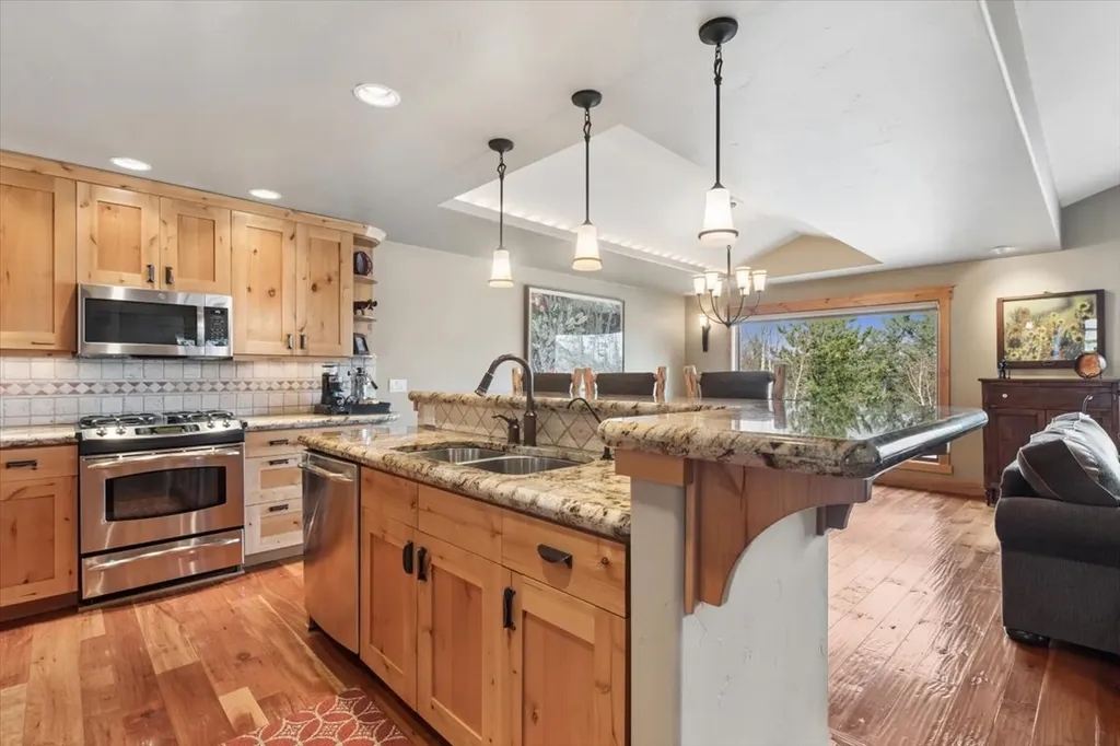 335 Jib Lane Lakeside MT 59922