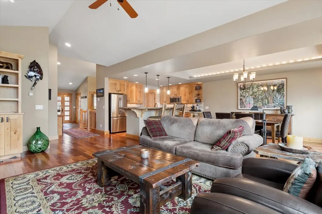 335 Jib Lane Lakeside MT 59922