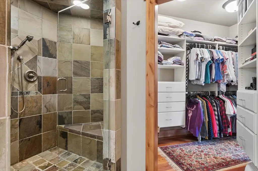 335 Jib Lane Lakeside MT 59922