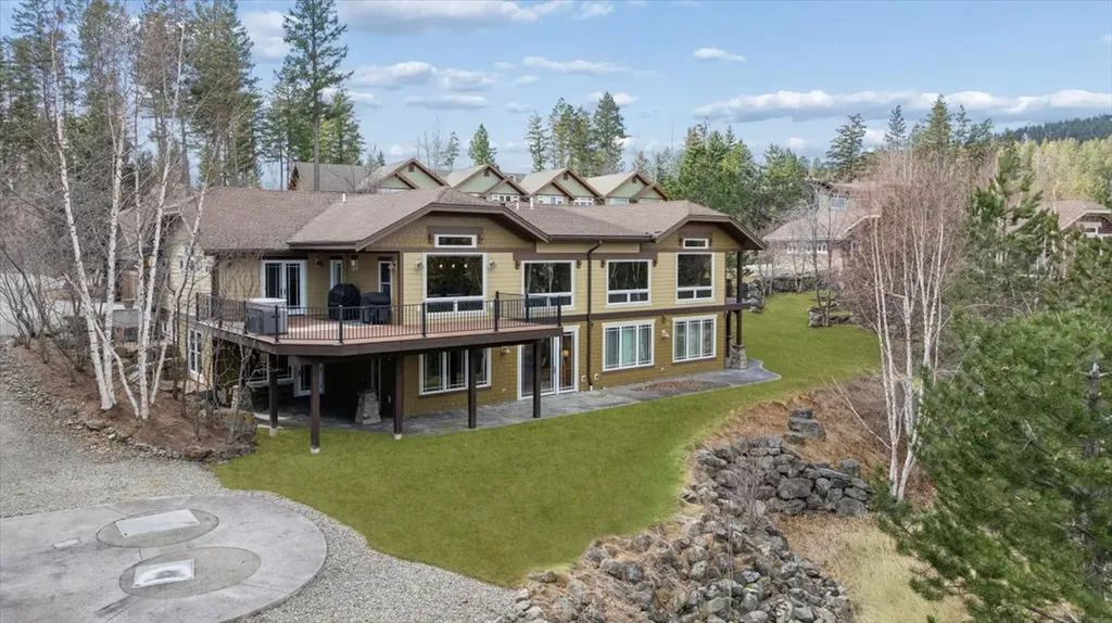 335 Jib Lane Lakeside MT 59922