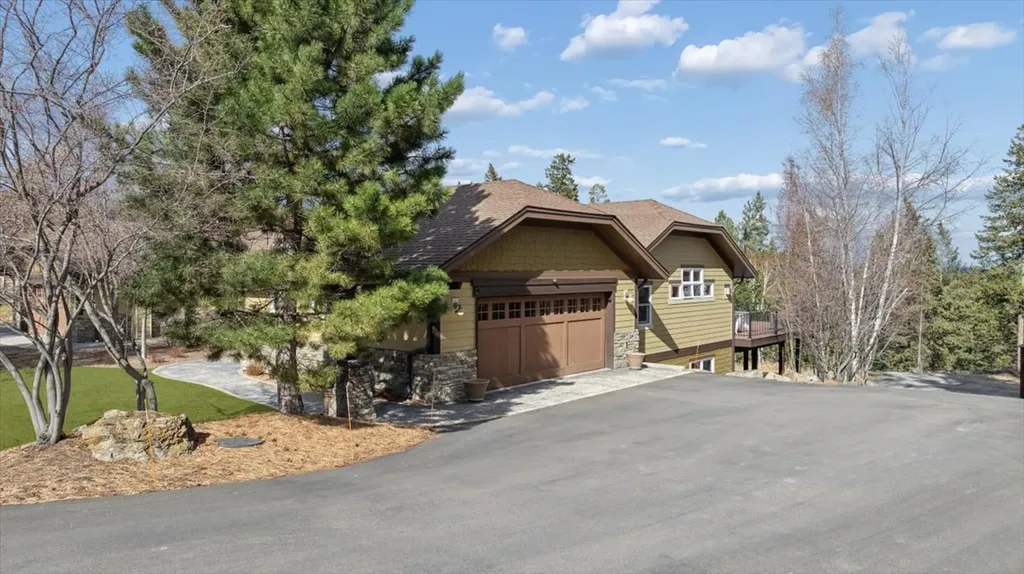 335 Jib Lane Lakeside MT 59922