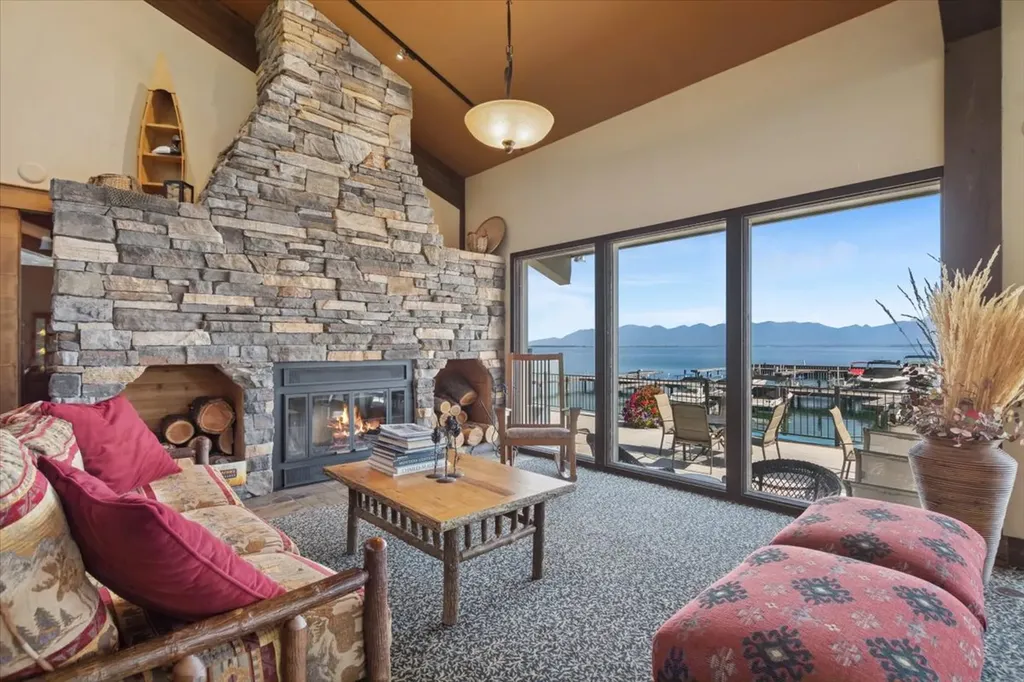 335 Jib Lane Lakeside MT 59922