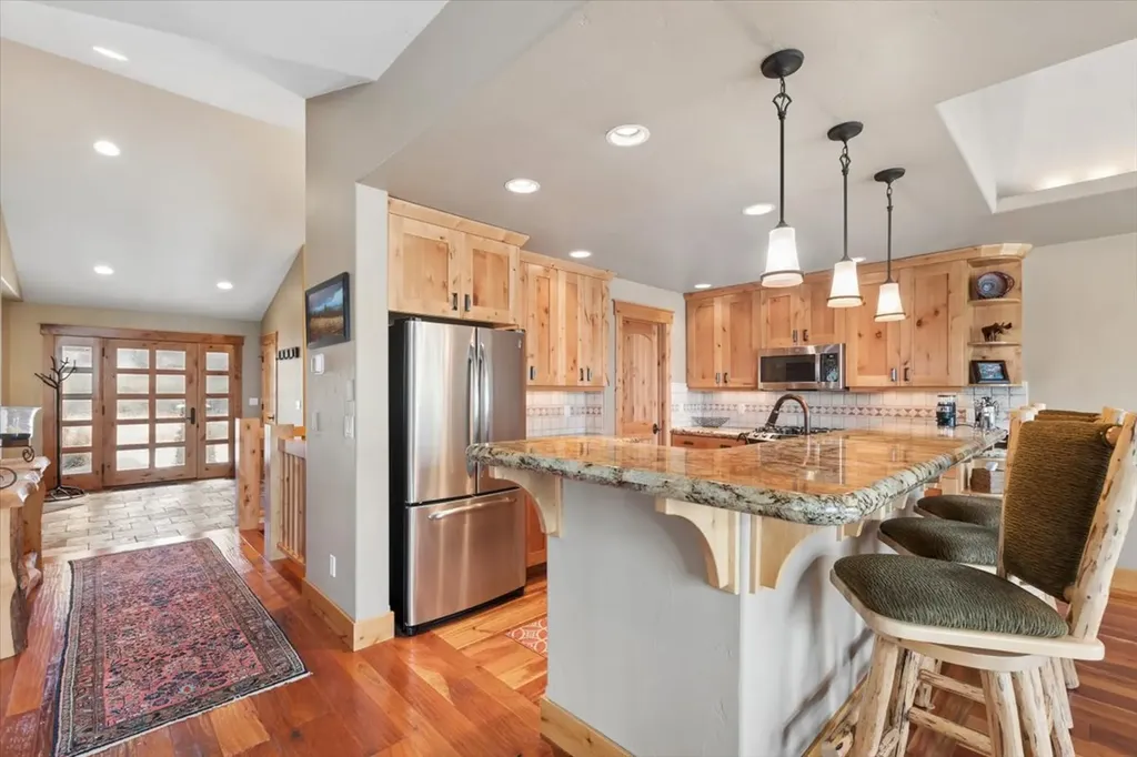 335 Jib Lane Lakeside MT 59922