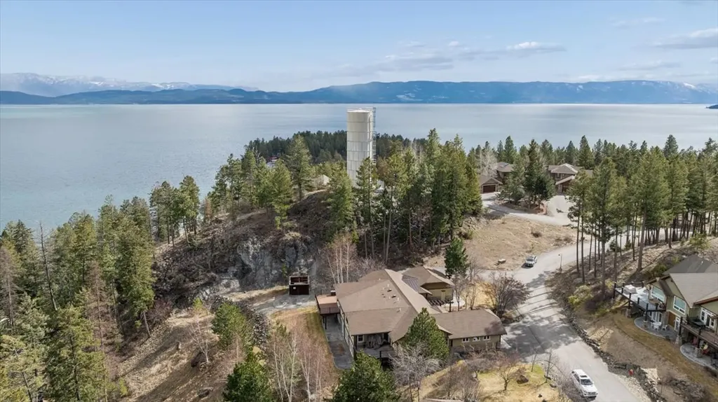 335 Jib Lane Lakeside MT 59922