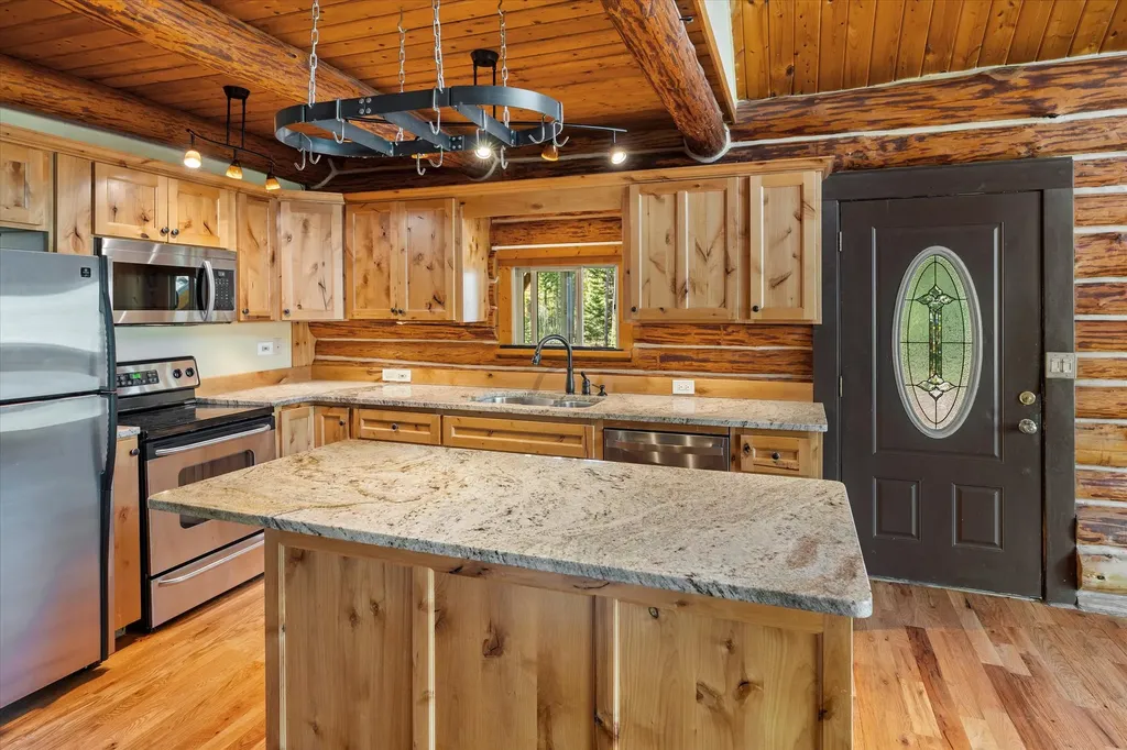 12860 Kelley Drive Bigfork MT 59911