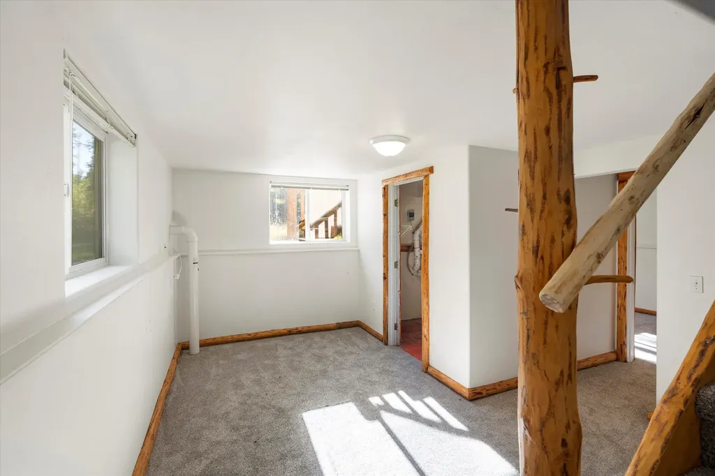 12860 Kelley Drive Bigfork MT 59911