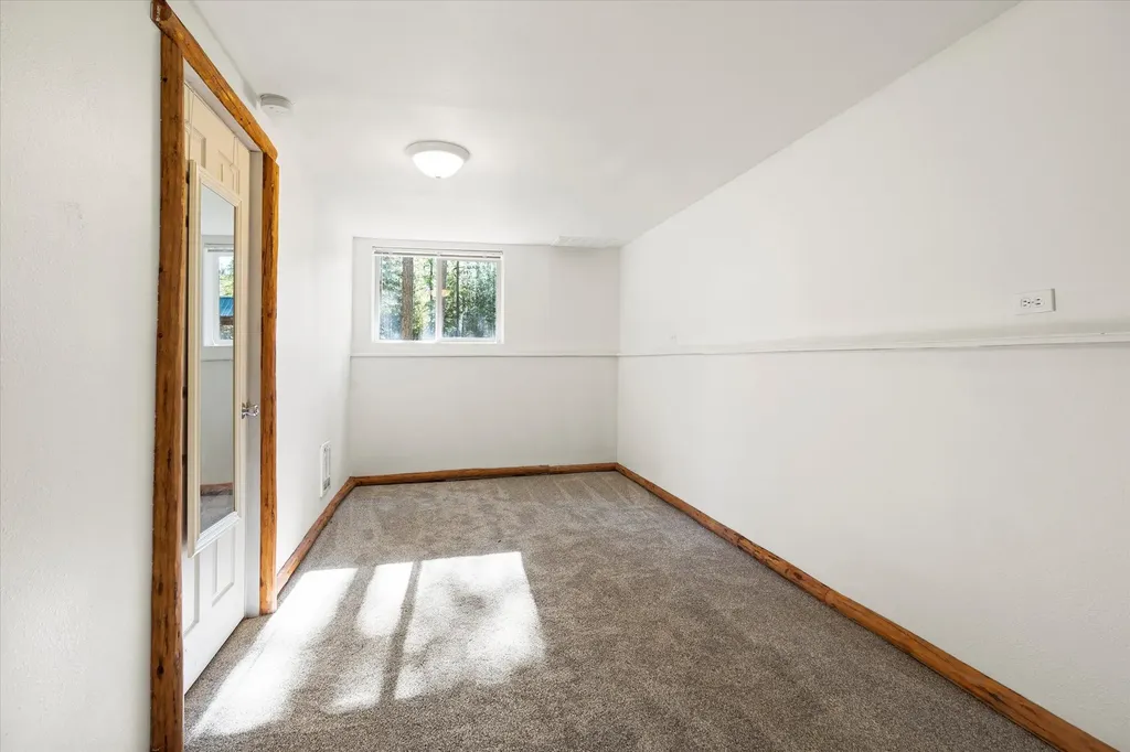 12860 Kelley Drive Bigfork MT 59911